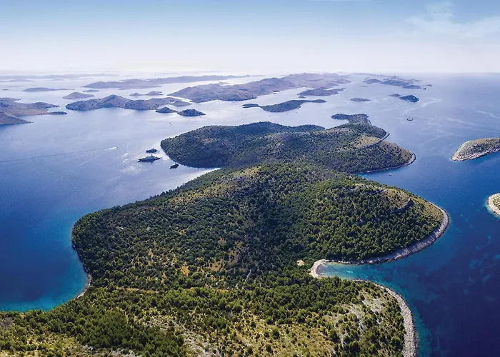 בית נופש Four-bedroom In Kornati Vrulje (Kornati)