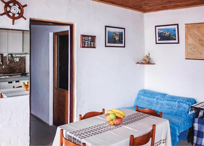 Four-bedroom In Kornati בית נופש *